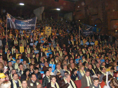 Foto Crin Antonescu - miting Baia Mare (c) eMaramures.ro